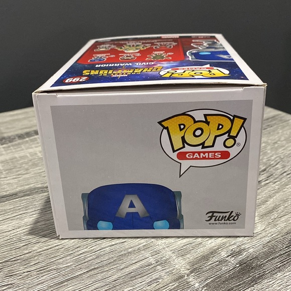 Funko Pop! Games | Marvel Contest of Champions #299: Civil Warrior - Bobble-Head - Picture 6 of 14